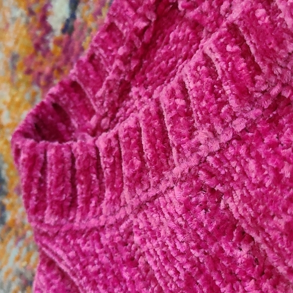 Super Soft Poly sweater - Picture 5 of 5